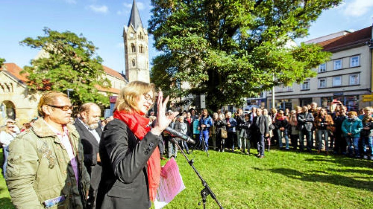 Katja Wolf warb mit Künstler Tatzu Nishi (links) und Alexander Ochs dafür, sich auf eine Begegnung mit Luther einzulassen. Foto: Sascha Willms