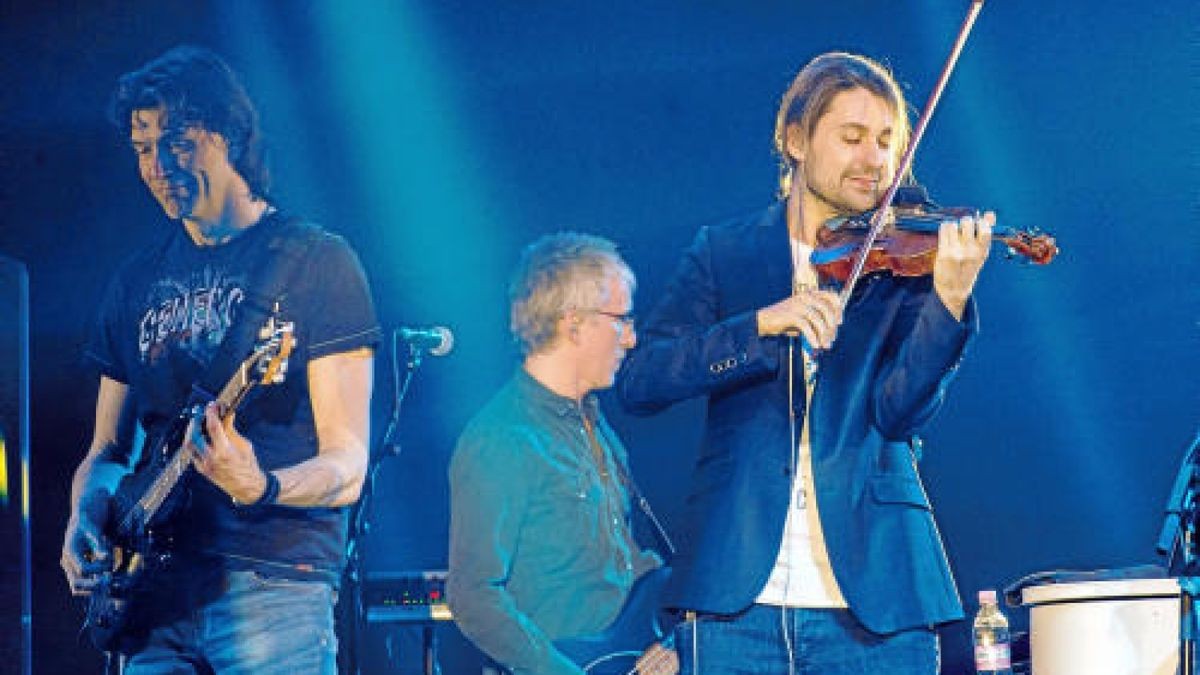 Mit einer fulminanten Show begeisterte David Garrett am Sonntagabend in der Messehalle Erfurt.