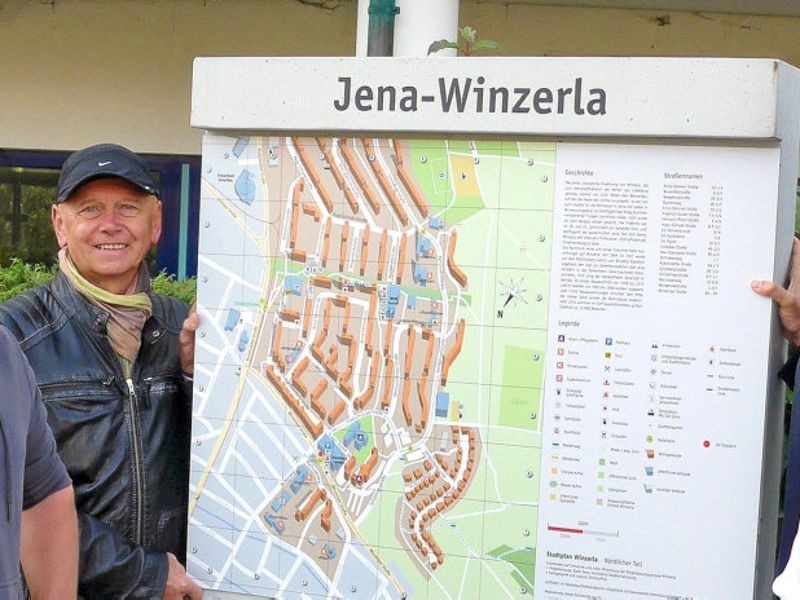 Neuer Stadtplan von JenaWinzerla vorm Columbus Center