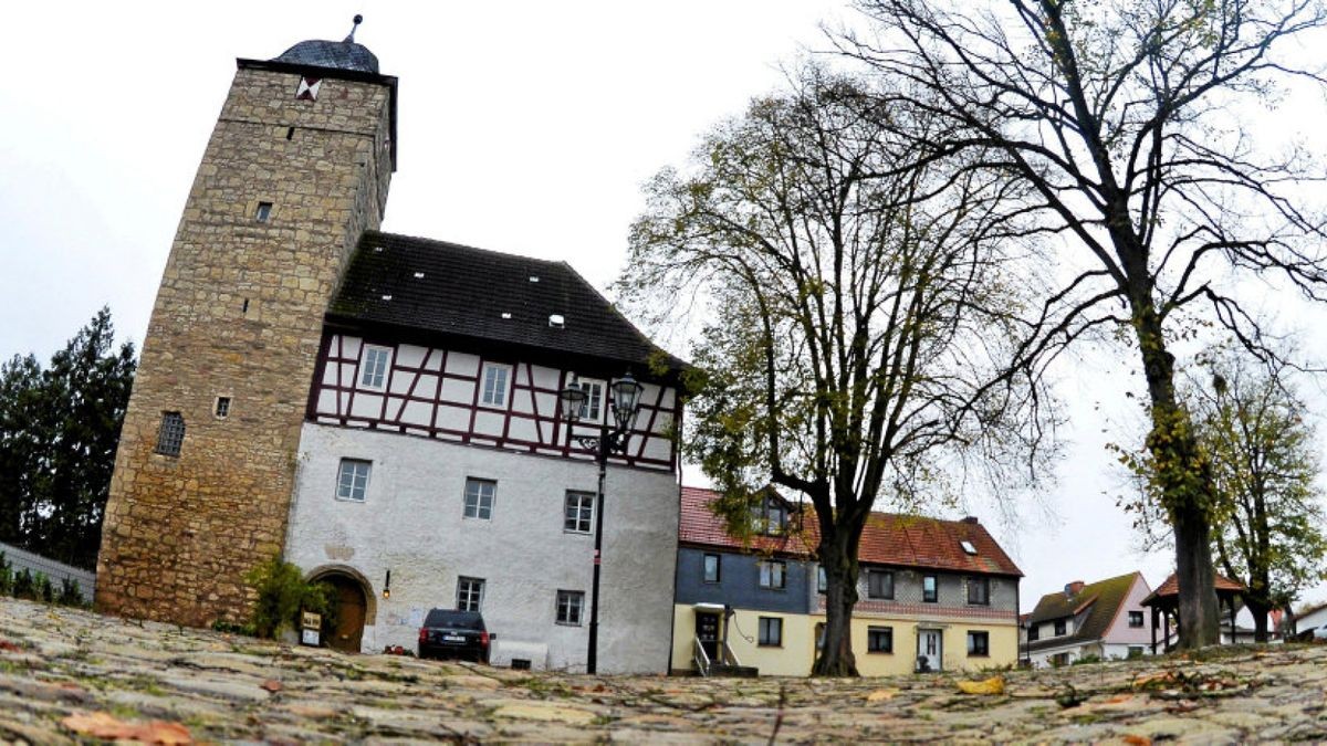 Die Burg ist kernsaniert, steht zum Verkauf. Gerlinde und Raban von Westphalen haben lange mit der Entscheidung gerungen.