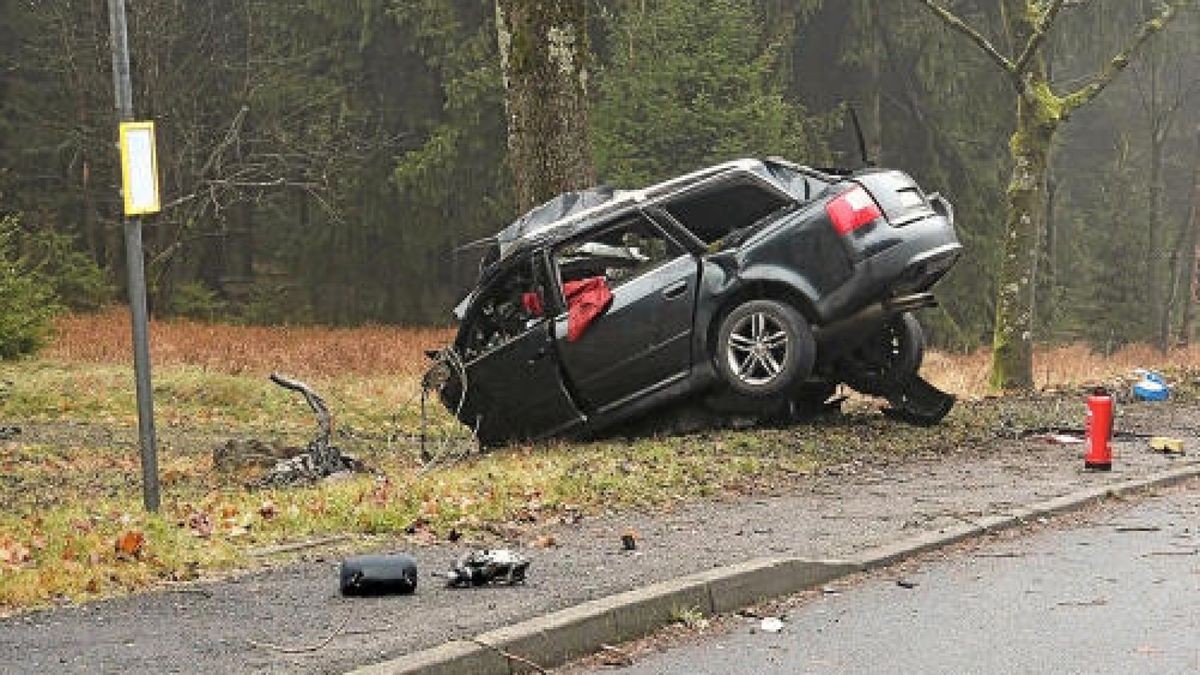 Auf der B281 in Südthüringen ist am Donnerstagvormittag ein Autofahrer gestorben. Foto: News5