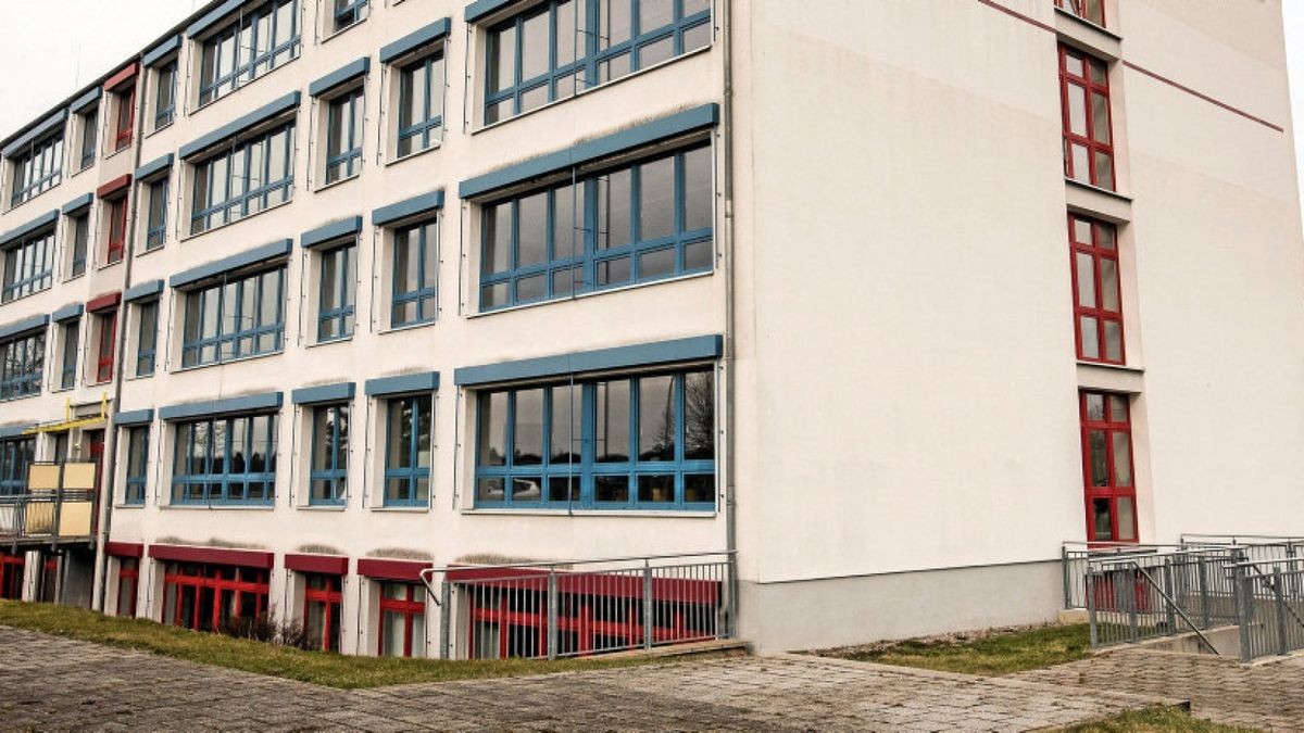 Walter Gropius Schule, Brühlervorstadt. Archiv-