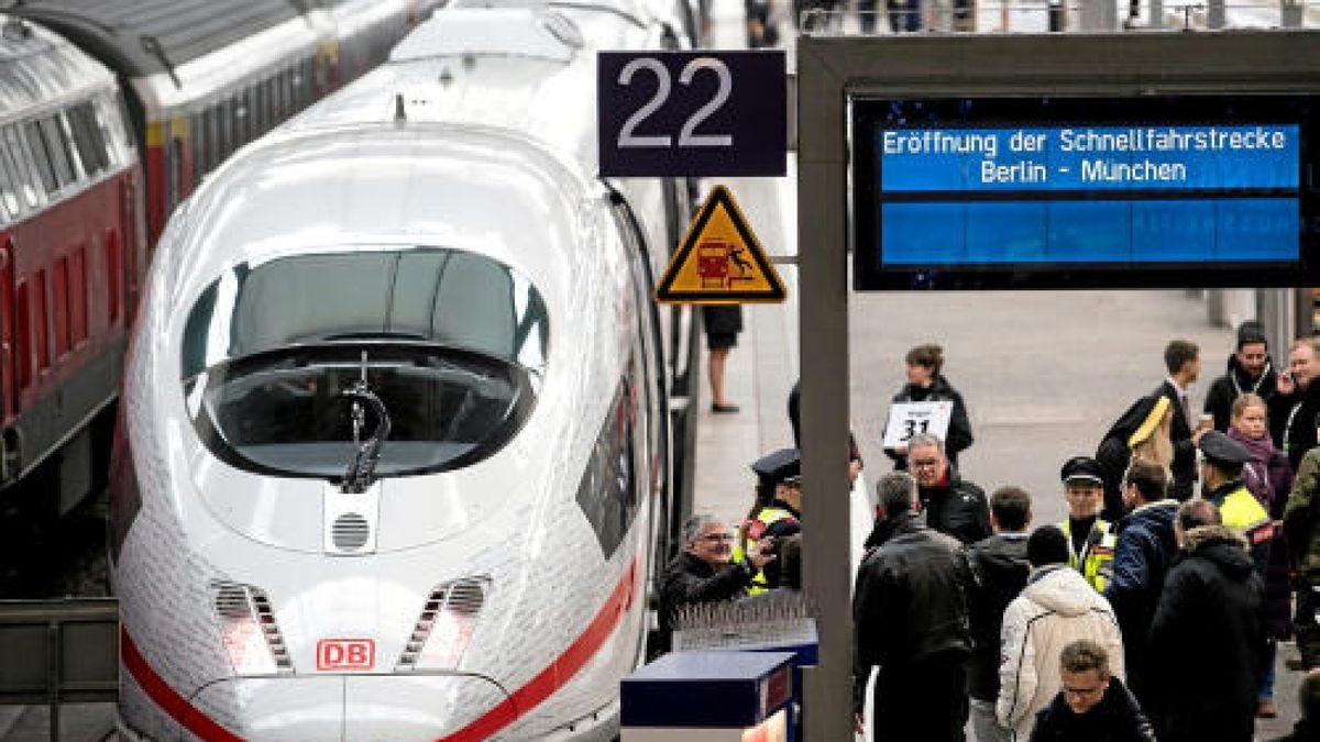 Weitere Bilder von der Eröffnung der Bahn-Trasse.