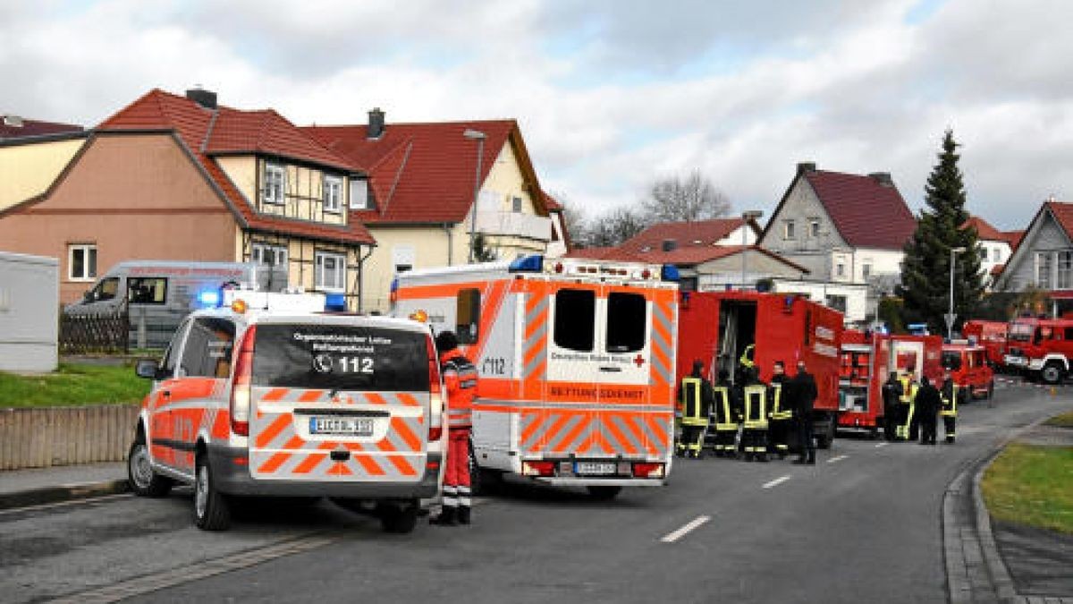 Die Alarmierung ging kurz nach 13 Uhr bei der Leitstelle ein, mit dem Verdacht auf radioaktive Strahlung in der Asche von Holzpellets.