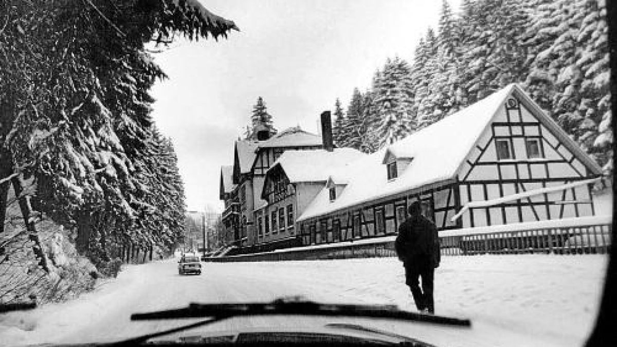 Weiße Straßen und Dächer - 1985 in Friedrichroda. Foto: TA