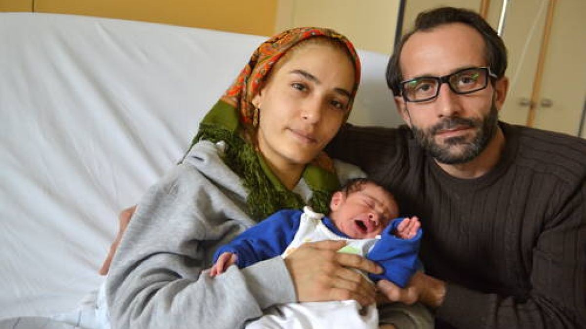 Das Eichsfelder Naujahrs-Baby Ahmad Abd Alrhman aus Geismar wurde geboren am 1. Januar um 18.10 Uhr. Größe: 50 Zentimeter, Gewicht: 3340 Gramm. Eltern: Amal Nabi und Mohammad Ali Abd Alrhman, Bruder: Adulla Alrhman.  Foto: Eckhard Jüngel