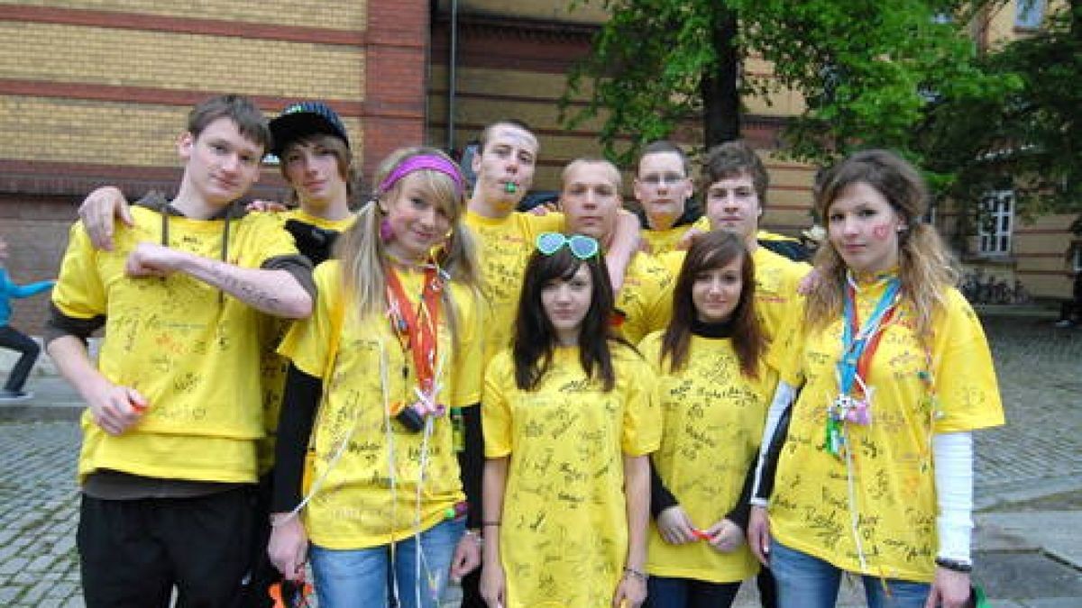 Pestalozzi-Regelschule Apolda. Klasse 10a: Madleine Kopatz, Toni Langer, Marcus Machts, Max Naujokat, Denise Nendziak, Catia Pires Fernandes, Julia Schmidt, Adrian Schröder, Eric Stachowski. Foto: Sascha Margon