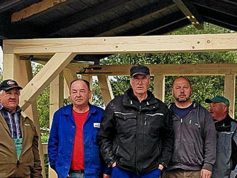 Wie Mertendorf sein Wartehäuschen rettet