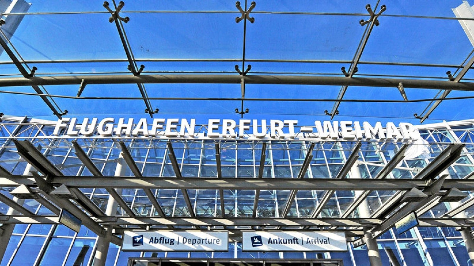 Flughafen Erfurt Ankunft Und Abflug Laut Aktuellem Flugplan www.thueringer-allgemeine.de