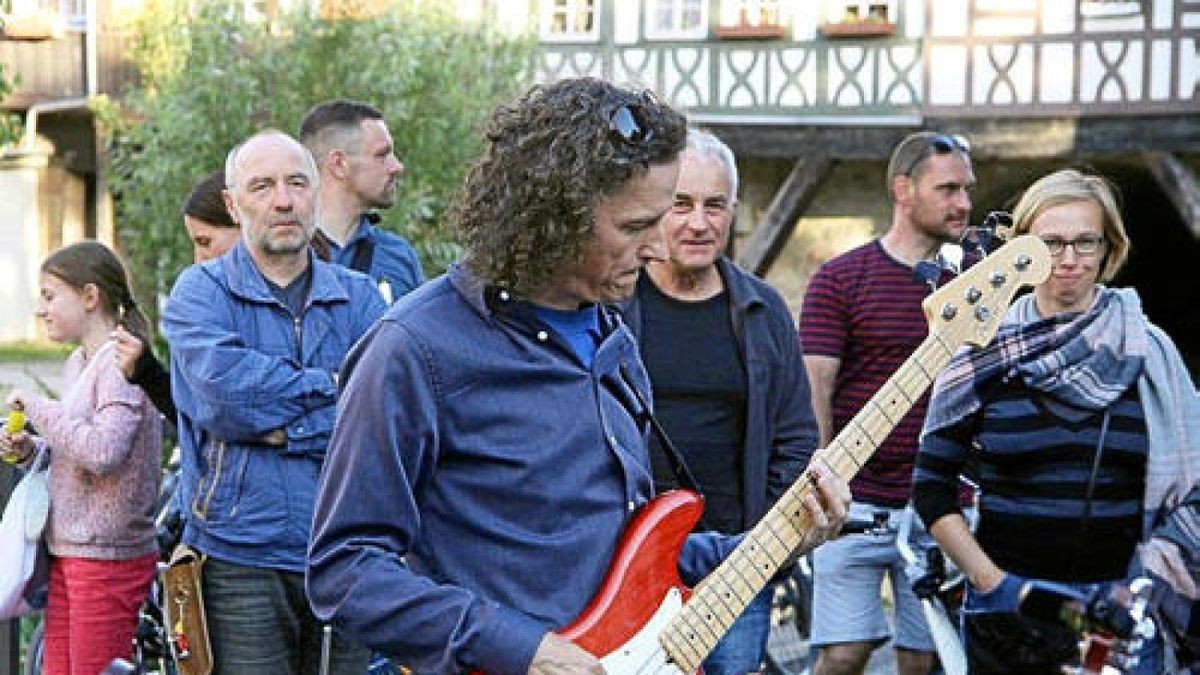 Die Fete de la Musique zog am Donnerstag tausende Besucher in die Erfurter Innenstadt. Foto: Norman Börner