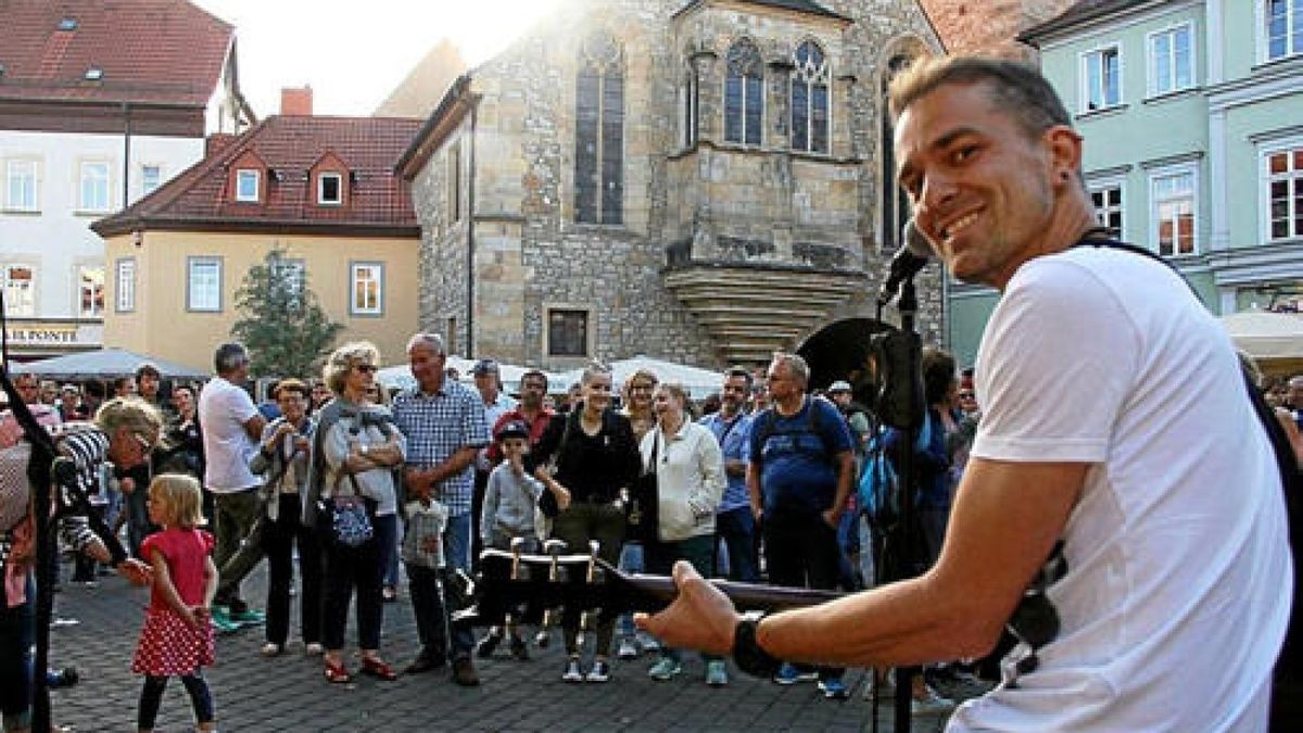 Die Fete de la Musique zog am Donnerstag tausende Besucher in die Erfurter Innenstadt. Foto: Norman Börner