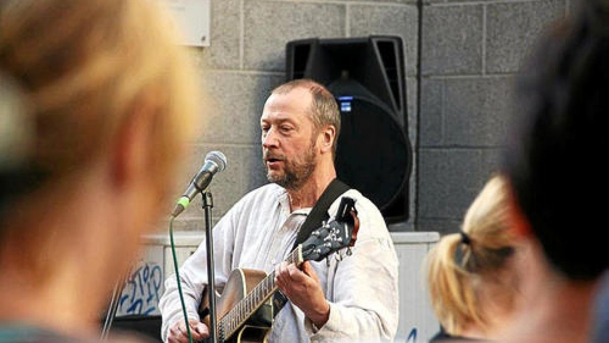 Die Fete de la Musique zog am Donnerstag tausende Besucher in die Erfurter Innenstadt. Foto: Norman Börner