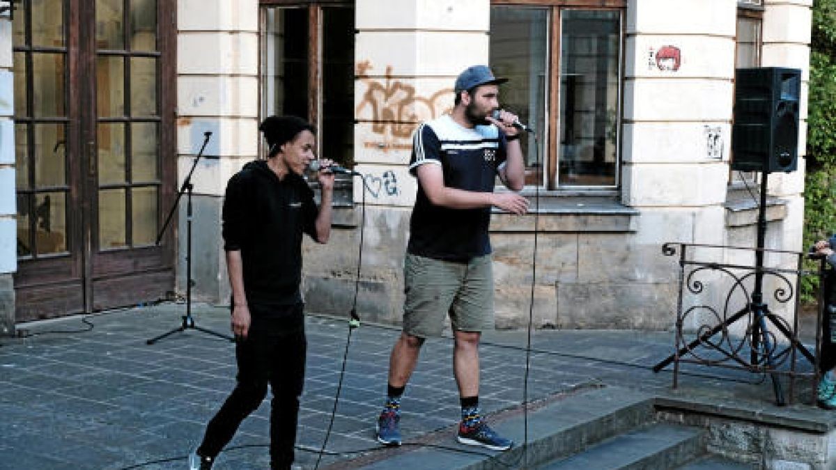 Fete de la Musique in der Erfurter Innenstadt mit Captain Capa auf dem Dach der Engelsburg, Mbp und Magma im Kulturquartier, Chameleon Walk am Domplatz und vielen anderen. Foto: Frank Karmeyer