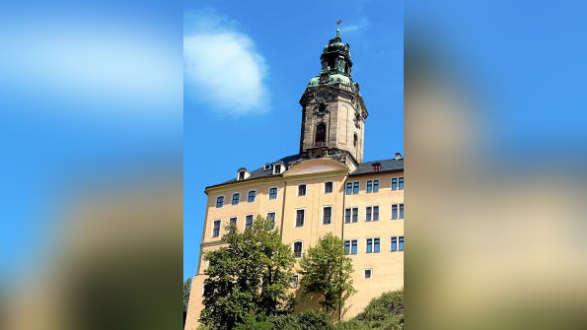 Rudolstadt-Festival 2018: Zehntausende Gäste feiern wie jedes Jahr am ersten Juli-Wochenende mit Künstlern aus aller Welt ein friedliches Fest. Hier die Eindrücke, die unsere Reporter sammeln konnen, in einer Bilderschau.