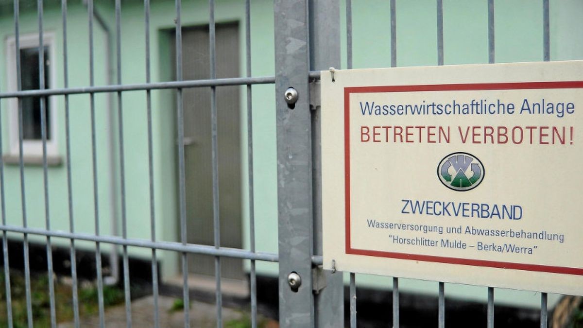 Eine wasserwirtschaftliche Anlage des Zweckverbandes Horschlitter Mulde in der Gemeinde Wolfsburg-Unkeroda.