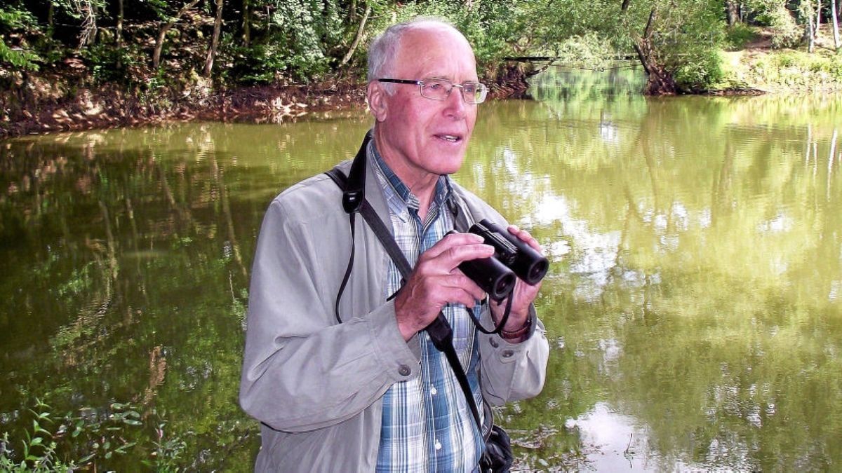 Wilhelm Roth ist passionierter Hobby-Vogelkundler und Naturschützer.