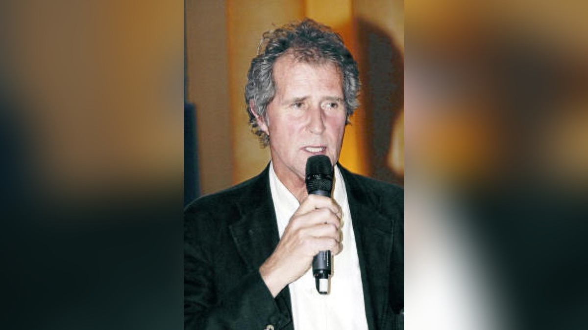 John Illsley, Mitbegründer der Dire Straits, wird am 21. März im Museumskeller in Erfurt auftreten. Foto: imago/Lindenthaler