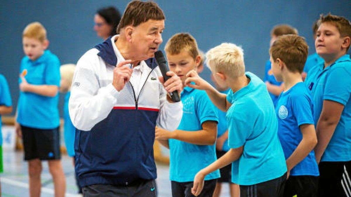 Sportfest mit Adi aus „ Mach mit, mach‘s nach, mach‘s besser“