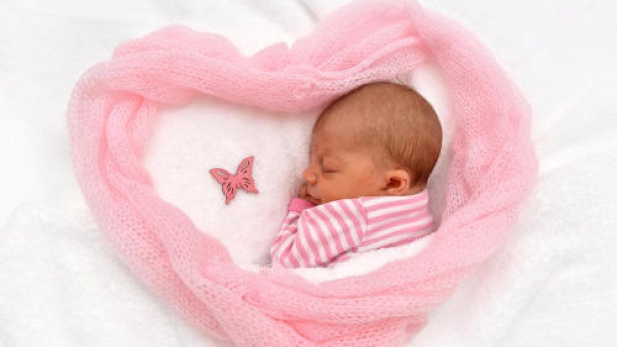 Maja-Sophie Zajac wurde am 31. August um 4.50 Uhr geboren. Sie wog 2530 g und war 49 cm groß. Ihre Eltern Isabel Rickes und Markus Zajac aus Ilmenau/ Möhrenbach freuen sich sehr. Foto: First Moment Chemnitz