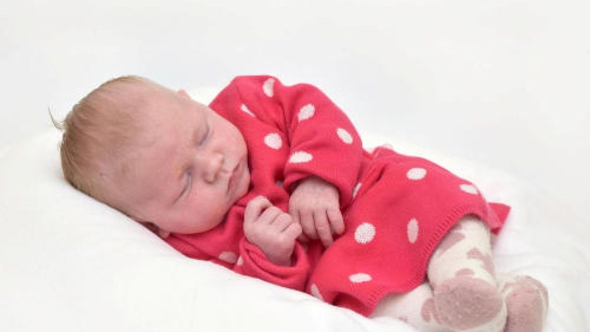 Amira - Merle Grundmann aus Ilmenau wurde am 8. Februar um 12:33 Uhr geboren. Sie wog 3250 g und war 51 cm groß. Ihre Eltern Carina Aßmann und Christoph Grundmann freuen sich sehr.