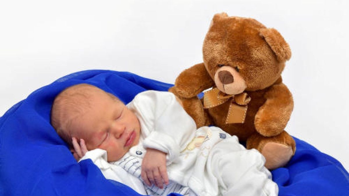 Mexx Eberling aus Arnstadt kam am 21.März um 13:27 Uhr zur Welt. Er wog 2990 g und war 48 cm groß. Seine Eltern Karolin Umbrecht und Eric Eberling aus Arnstadt freuen sich, dass er da ist. First Moment Chemnitz