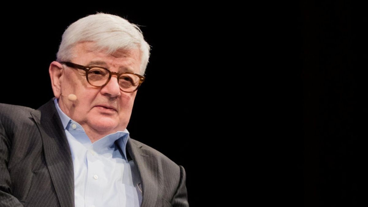 12.03.2018, Nordrhein-Westfalen, Köln: Der ehemalige Bundesaußenminister Joschka Fischer (Bündnis 90/Die Grünen) sitzt im Rahmen des Literaturfestivals Lit.Cologne auf der Bühne und stellt sein neues Buch 