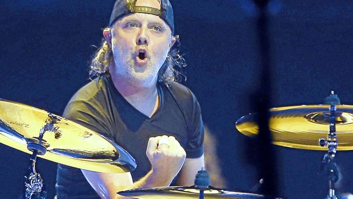 Lars Ulrich von Metallica bringt mit seinen Bandkollegen ein Bier auf den Markt.