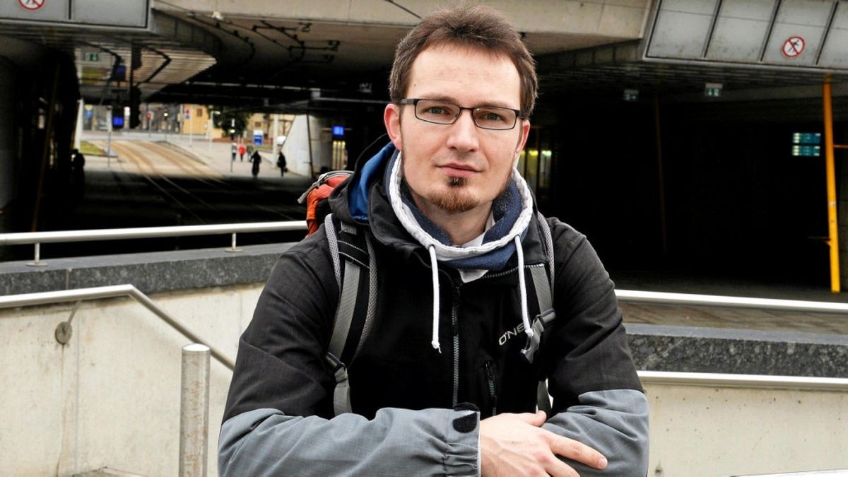 René Köhler steht vor der Straßenbahnunterführung am Hauptbahnhof. Hier bat ihn ein in Gera gestrandeter junger Flüchtling am Abend des 7. Februar um ­Hilfe. Der Beginn einer Odyssee.