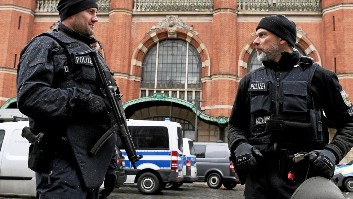 Eine Bombendrohung gab es auch am Lübecker Hauptbahnhof.