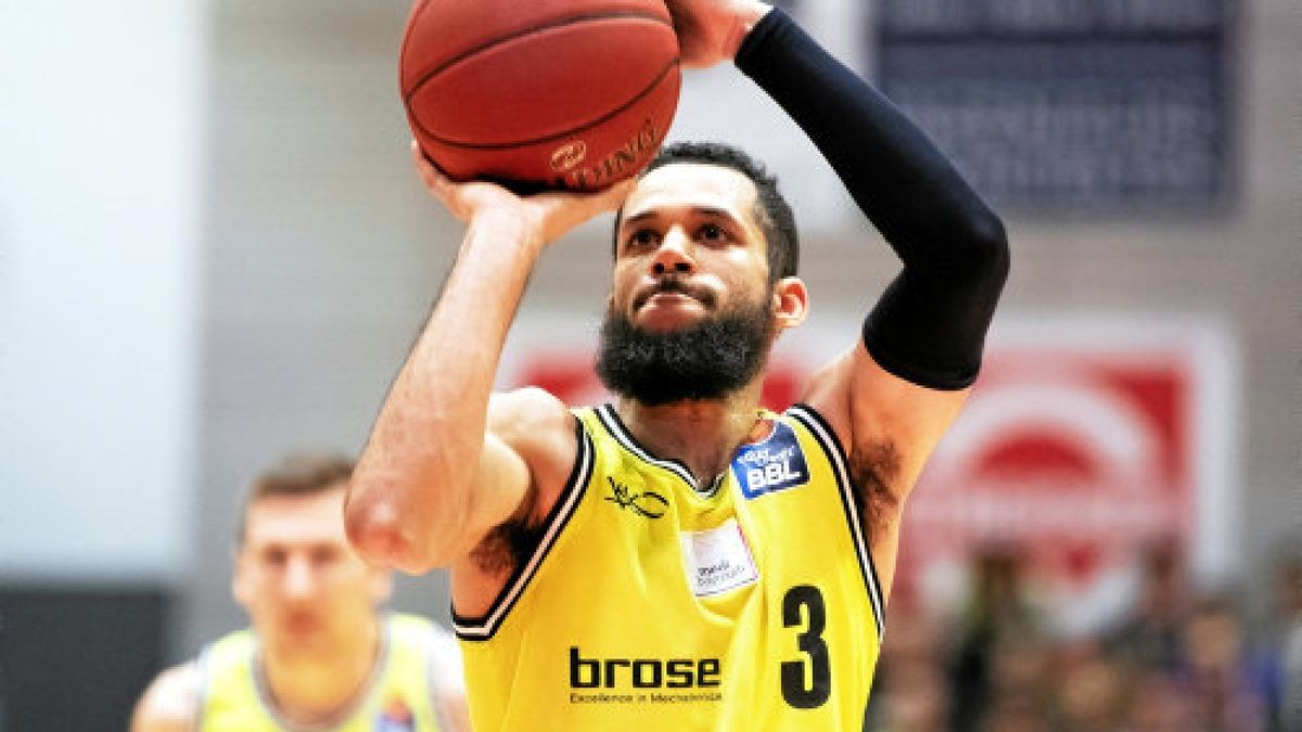 easycredit BBL 24. Spieltag am 16.3.2019 Science City Jena vs medi Bayreuth Kassius Robertson (Bayreuth), der 39 Punkte erzielte, Portrait beim FreiwurfFoto: Christoph Worsch