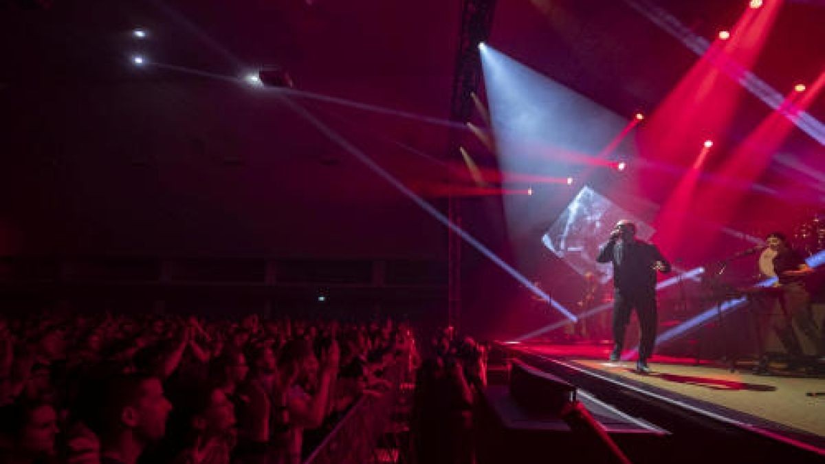 Mit seiner Alles ist Jetzt Tour 2019 machte Bosse halt in der Erfurter Thüringenhalle. Vor knapp 3500 Gästen sang er Songs vom neuen Album und seine großen Hits.