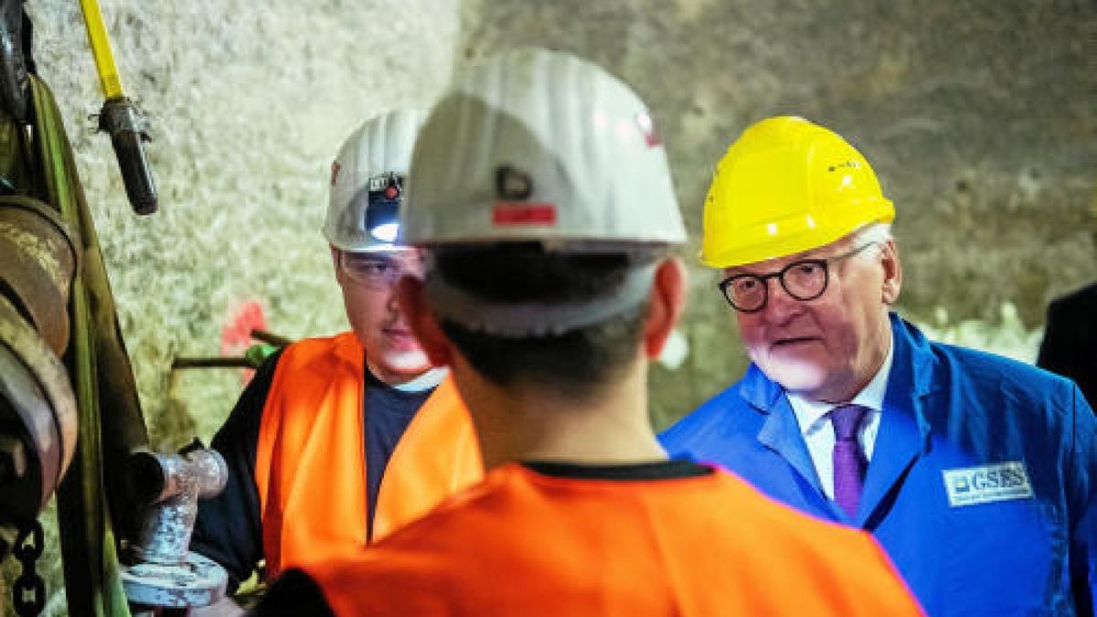 Auf seiner Tour durch Nordthüringen besuchte Bundespräsident Frank-Walter Steinmeier auch das Erlebnisbergwerk Sondershausen. Foto: Sascha Fromm