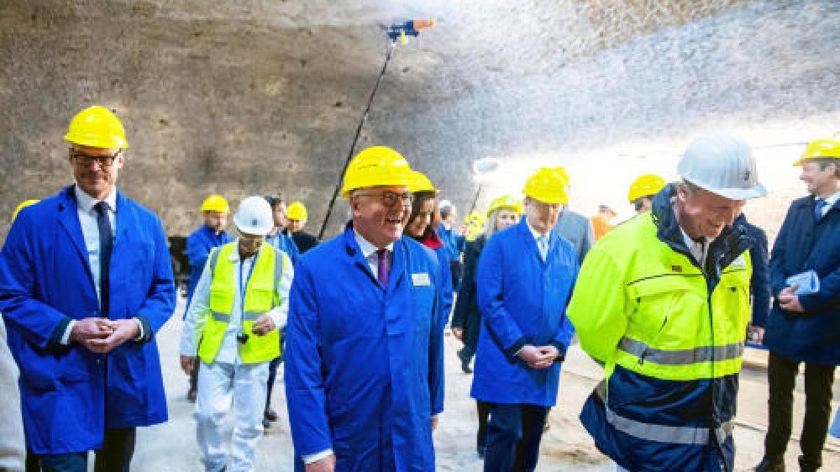 Auf seiner Tour durch Nordthüringen besuchte Bundespräsident Frank-Walter Steinmeier auch das Erlebnisbergwerk Sondershausen. Foto: Sascha Fromm