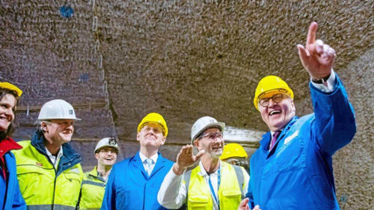 Auf seiner Tour durch Nordthüringen besuchte Bundespräsident Frank-Walter Steinmeier auch das Erlebnisbergwerk Sondershausen. Foto: Sascha Fromm