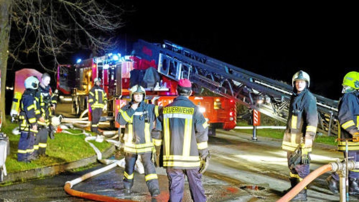 Warum das Feuer in der Nacht zu Samstag in der Gemeinde Obermehler ausbrach, ist noch unklar.