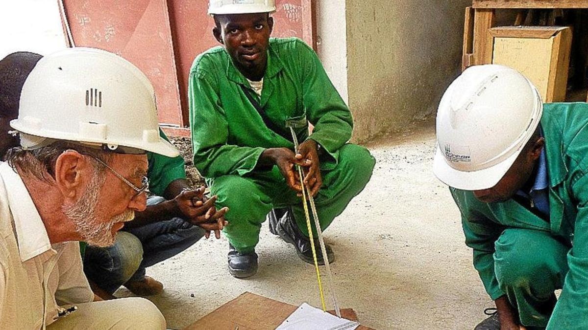 SES-Einsatz in Kamerun. Ob Afrika, Asien oder Mittel- und Südamerika – die Senior Experten sind in der ganzen Welt unterwegs.