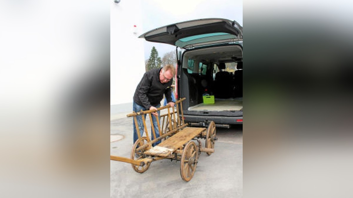 Peter Vollmer hat einen alten Leiterwagen aus der alten Einrichtung überleben lassen.