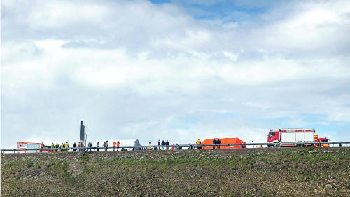 Bei einer Massenkarambolage auf der A71 bei Meiningen waren am Sonntag 50 Fahrzeuge verwickelt. 32 Personen wurden verletzt. Foto: Sascha Fromm