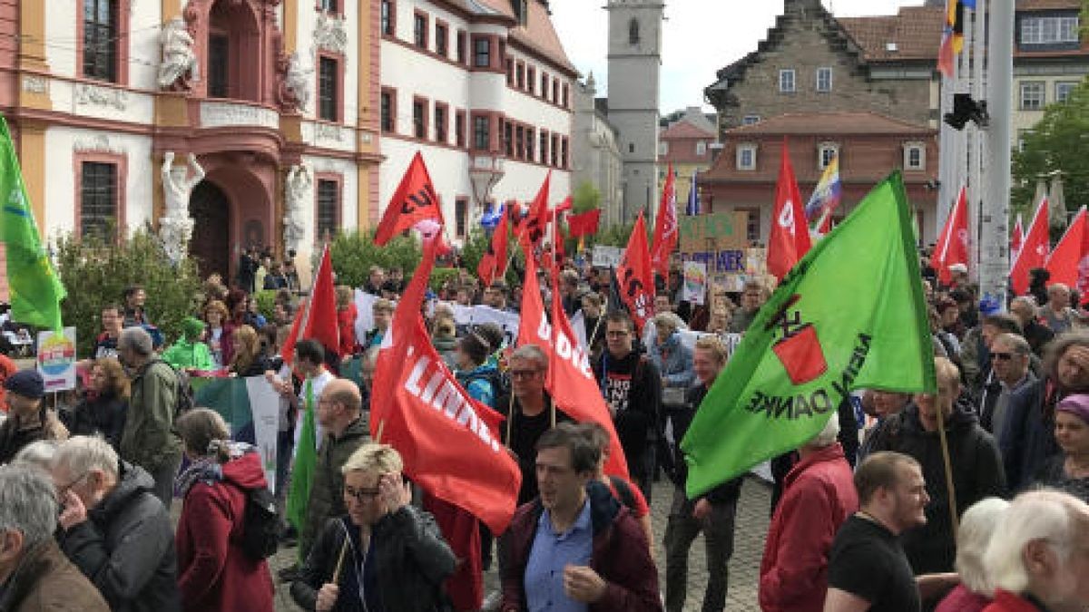 Mehr als tausend Teilnehmer sind dem Aufruf von DGB und dem Bündnis 