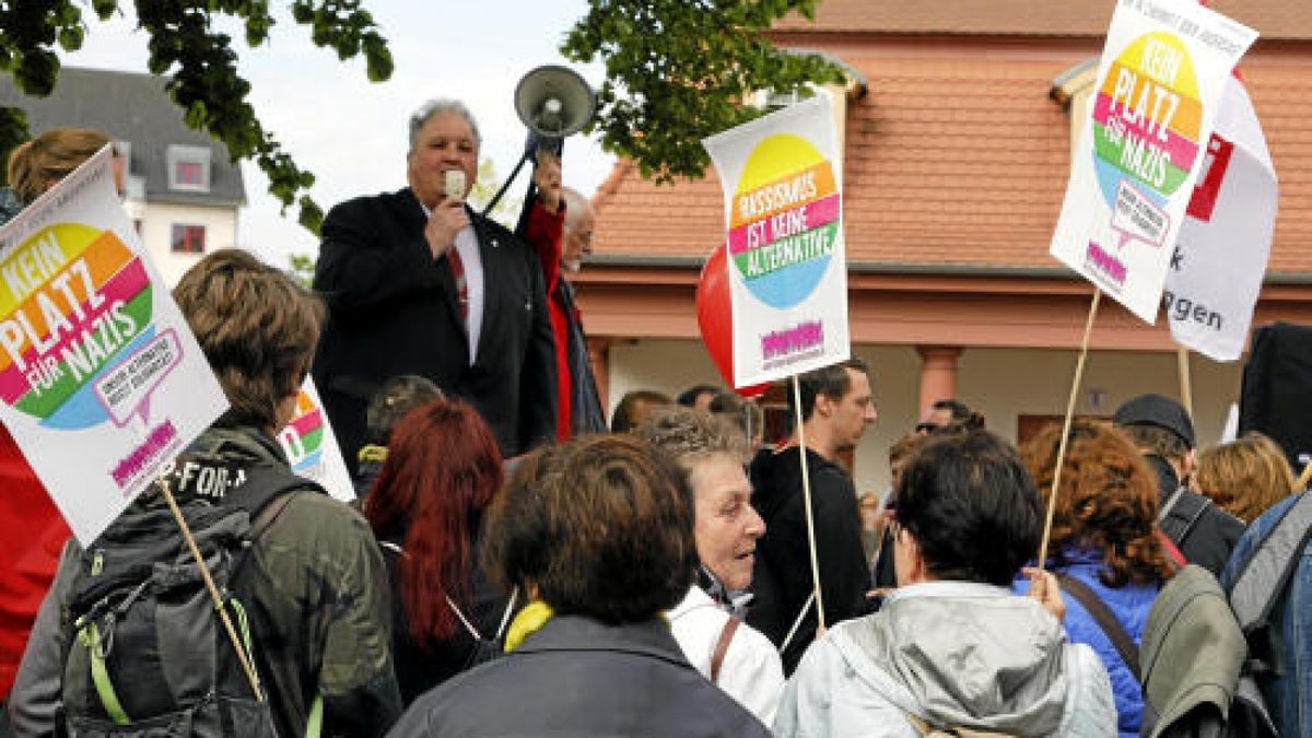 Am 1. Mai protestierten laut Polizei etwa 4000 Menschen in Erfurt.