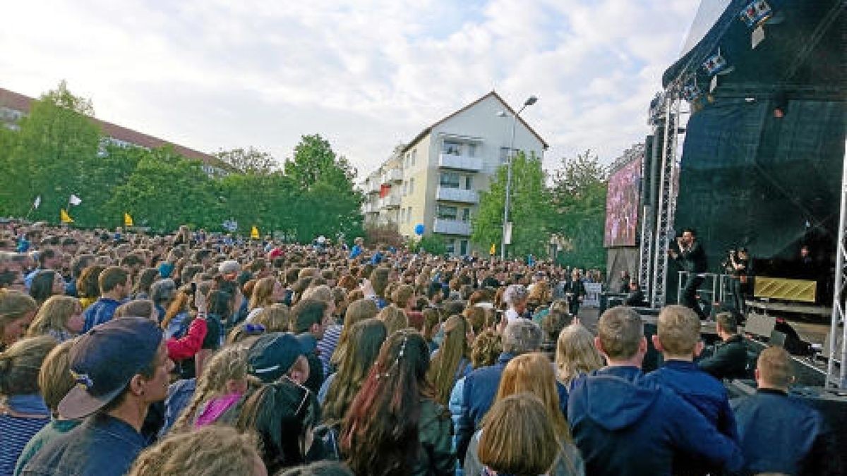 Fest der Vielen. Clueso bei seinem Heimspiel vor mehr als 10.000 Fans.