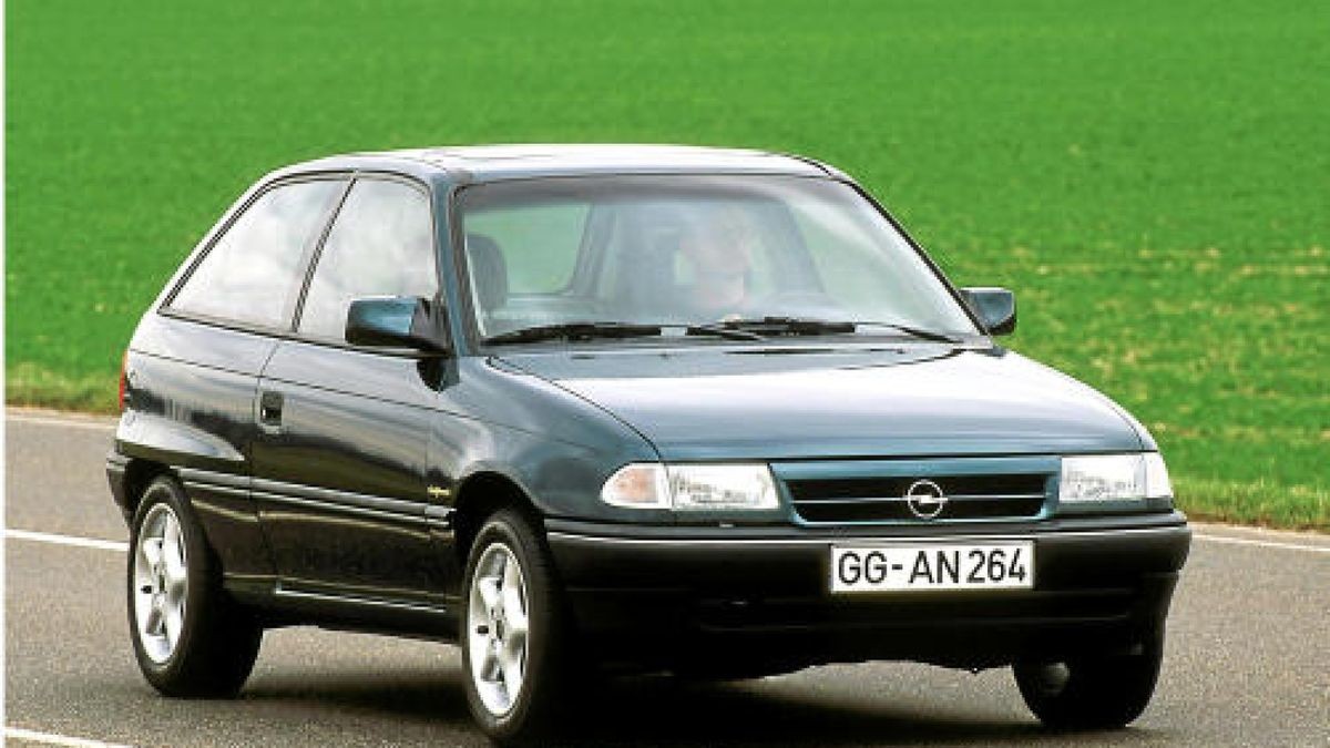 1992: Der zweite Opel made in Eisenach ist der Opel Astra F, er wird bis April 1995 hier gebaut.