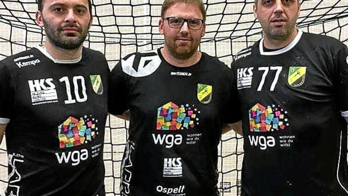 Mit Bojan Mirilo (links) und Slobodan Veselinovic (rechts) verlängerte Patrick Schatz kürzlich für eine weitere Saison den Vertrag.