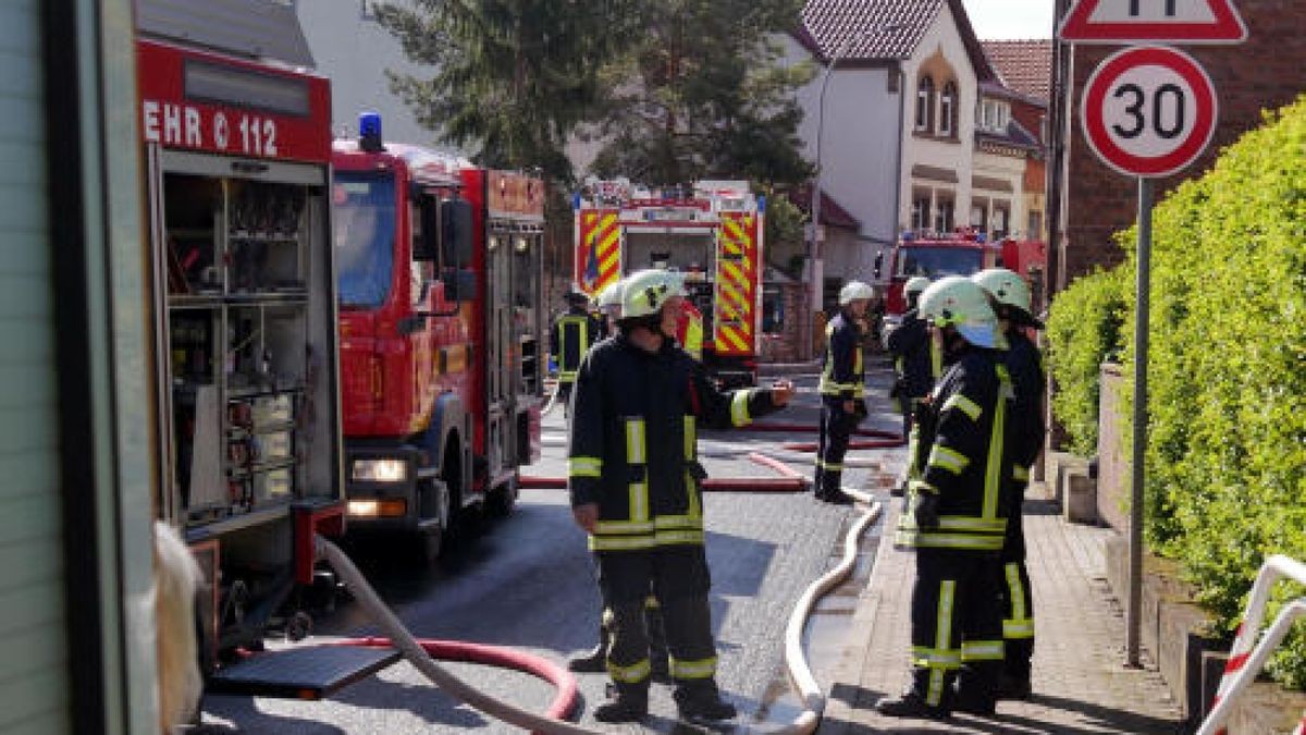 Scheunenbrand in einer ehemaligen Schmiede in Großfurra.