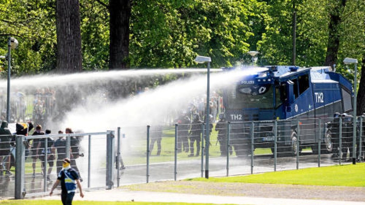 Nach einer ersten Einschätzung der Polizei gab es vor dem Beginn des Spiels des FC Carl Zeiss Jena gegen 1860 München größere Zwischenfälle.