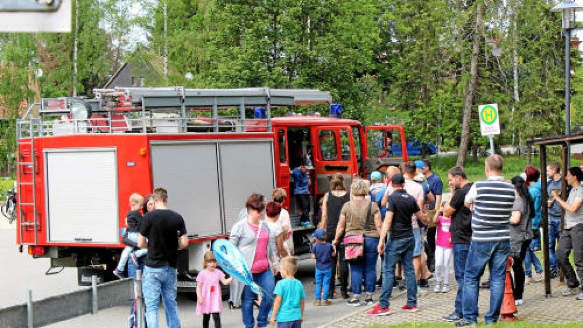 Zum Tag der offenen Tür hatte die Feuerwehr Ponitz eingeladen. Die Nachwuchsgewinnung ist für die Wehr das Wichtigste.