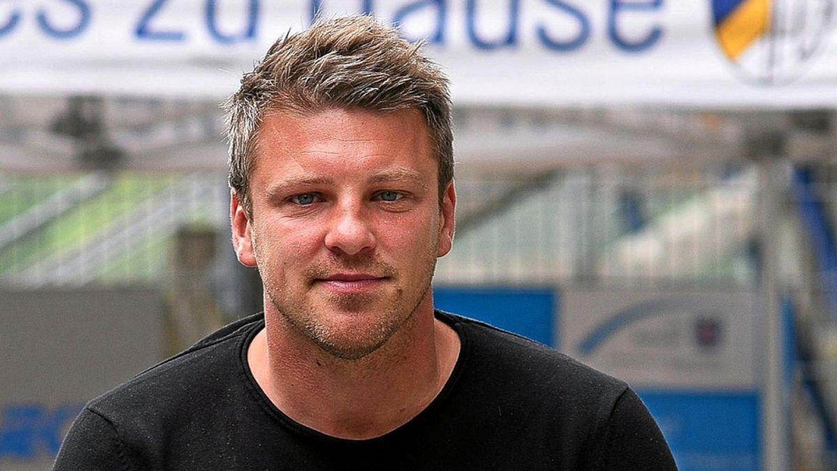 Lukas Kwasniok ist Cheftrainer beim FC Carl Zeiss Jena.