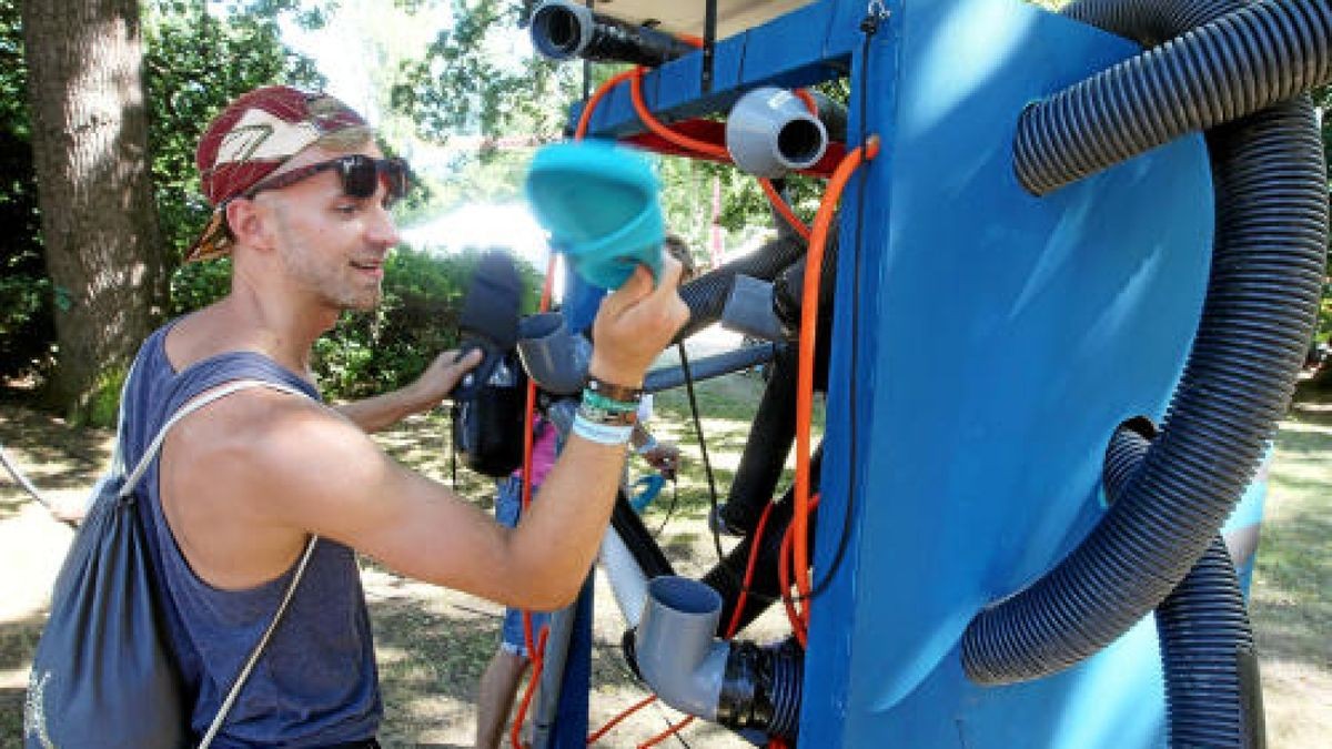 Rudolstadtfestival: Wie man mit Badelatschen Musik machen kann; Foto: Mediengruppe Thüringen/Peter Scholz