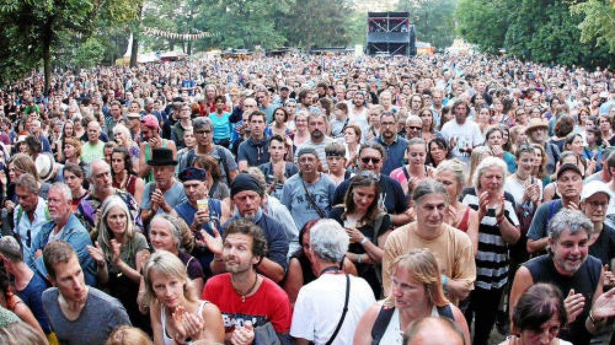 Rudolstadtfestival: Zuschauermassen im Heinepark; Foto: Mediengruppe Thüringen/Peter Scholz