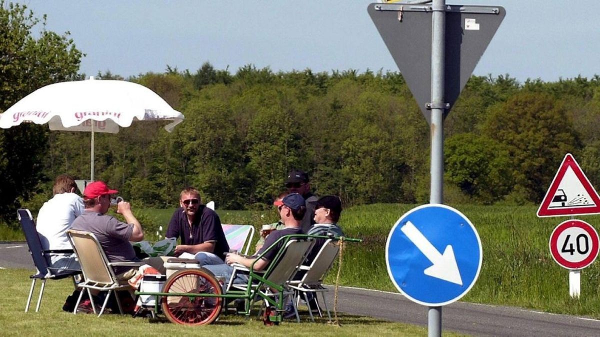 Einen Schirm zum Schutz vor Regentropfen braucht man(n) an Chrsiti Himmelfahrt in Thüringen laut Deutschem Wetterdienst nicht.